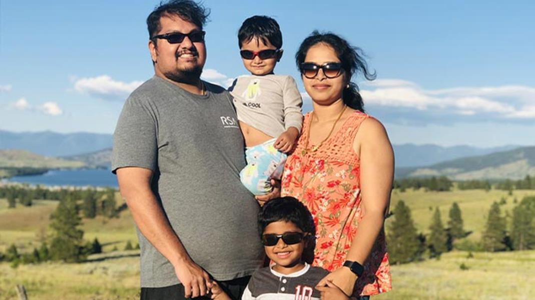 Vijay With His Loving Family.